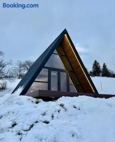 Holiday Cabins - Image 4