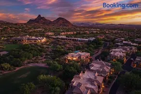 White Feather 3BR Retreat Pool Spa & View - Image 2