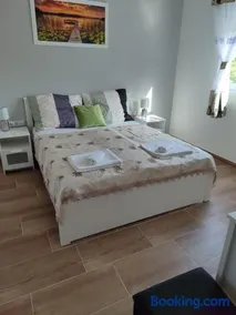 Vidám Part vendégház - Image 1