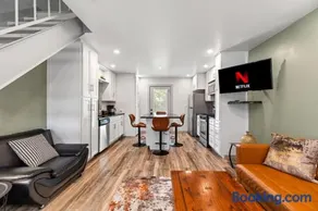 Spectacular Austin SoCo Townhome - Image 4