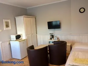 Villa Pod Orzechem w Zaniemyślu - Image 2