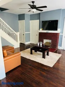 Two Bedrooms Home - Image 2