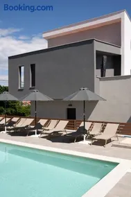 Kyan Executive Suites - Image 2