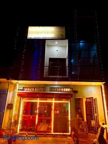 Jolly hill stay - Image 1