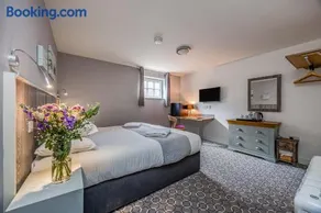 rooms@73 - Image 5