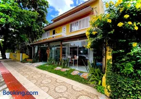 Casas Amarelas - Image 1