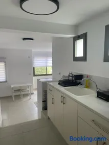 במורד ההר - Image 1
