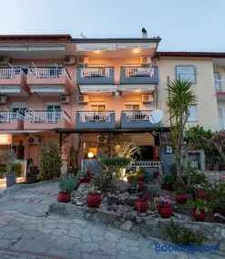 House Niki - Image 1