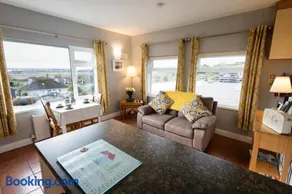 Summerfield Lodge Garden Cottage - Image 5