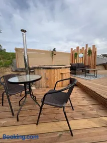 Atractivo gîte con barbacoa, terraza y jardín - Image 1
