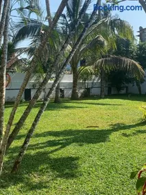 Villa Amaara - 5 Bedrooms, large pool, exclusive private property in Kalutara North - 100 metres from beach - Pro-rata Rates - Image 5