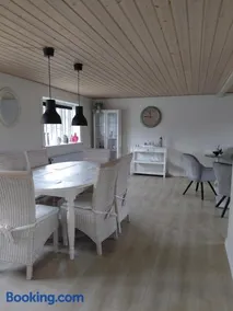 Charmerende byhus i Struer Midtby - Image 3