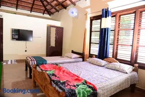 BlueMoon Homestay - Near to Falls and View Points, Home Food & Estate - Image 3