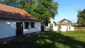Darutollas Vendégház - Image 1