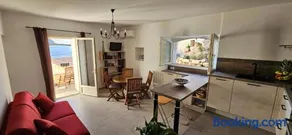 T2 typique au cœur du village et vue sur le Golfe - Image 1