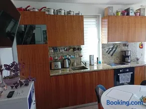 Bright apartment at a great location - Image 3
