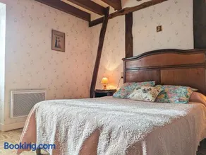 Maison Authentique en Berry avec Jeux, Jardin, à 30 min du Zoo de Beauval - Image 2