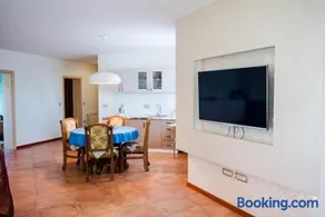 Villa Miriam Family Apartment - Image 2