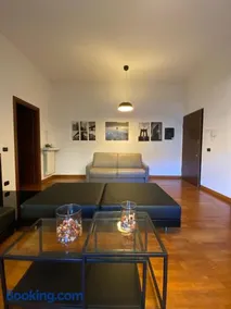 Roma 2 Apartment - THE V Collection - Image 4