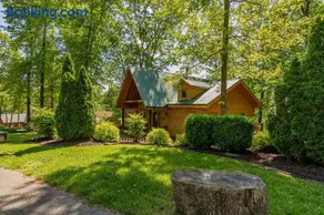 Three Bear Lodge - Image 3