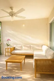 The Divine Tides Condo 5 Minute Walk to the Beach - Image 3
