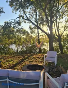Cabin on the Creek - Image 3