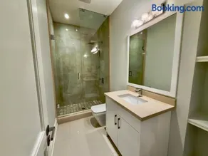 Modern Luxury Living - Image 3