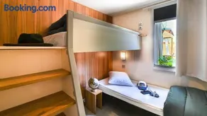 Vic's Land Holidays - Image 2