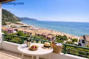 Glyfada beach two floors apartment 2-3 people - Image 1