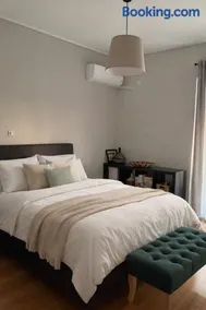 Spacious 2BR in Marousi - 5 min to OAKA & the Mall - Image 4