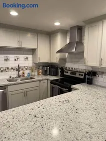 Kipps Hill Haven B — Folsom Lake Escape - Image 3