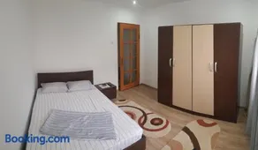 City Apartment - Image 4