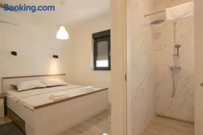 Slanica Beach Apartment with 3 bedrooms ID 225 - Image 2