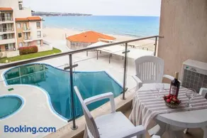 Sea view Obzor Beach apartment - Image 1