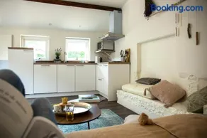 Lavender Lodge - Image 3