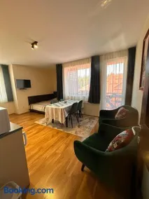 Private large apartment in Iglika 2 for 4 people - Image 1