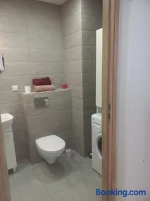 Tauzen Apartaments 24 - Image 3