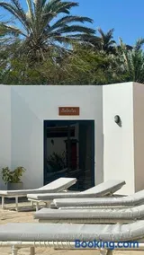 Private Room in Seafront House - Image 3