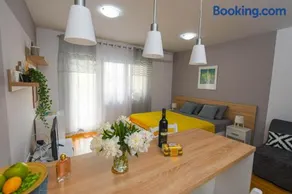 Apartment Plaža - Image 2