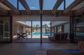 SEA-LIFE TSURIGASAKI Heated Pool & Sauna & Jacuzzi Chiba Ichinomiya Rental Villa - Image 2