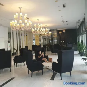 2BR Cozy Condo at Azure Urban Resort Residences by Gigi - Image 2