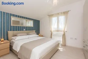Apartments Feel Good - Image 3