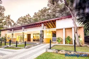 Temple Pond Villa Colombo - Image 2