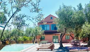 Joyanna Villa Pool, Sea View & Olive Grove Serenity in Mani - Image 2