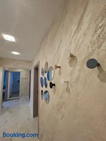 Apartment Home - Image 5