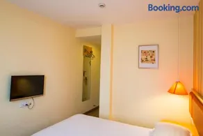 Home Inn Changsha North Shaoshan Road Chengnan Road - Image 3