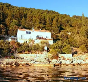 Sunset Apartments - Image 2