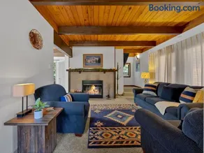 Snowflake Chalet - Image 2