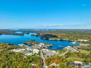 Luxury Muskoka Retreat - Image 1