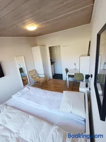 Double room 6 with Free Parking - Image 2